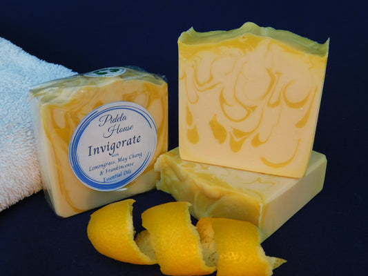 ORIGINAL SQUARE Invigorate soap bar with Lemongrass, May Chang & Frankincense Essential Oils