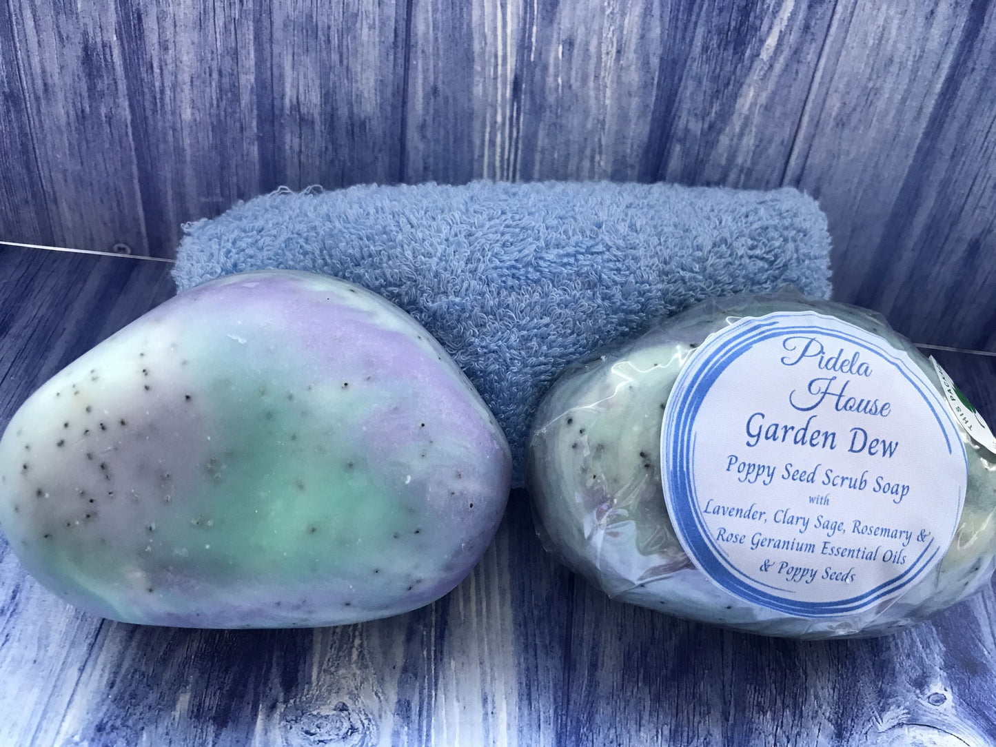 Garden Dew Poppy Seed scrub soap bar with Lavender, Rosemary, Clary Sage & Rose Geranium Essential Oils